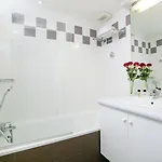 Residhome Lorraine Lägenhetshotell 3*