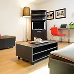 Residhome Lorraine Lägenhetshotell Metz