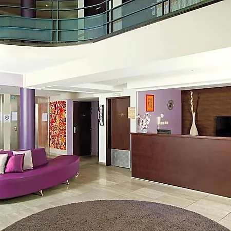 מלון דירות Residhome Lorraine 3*